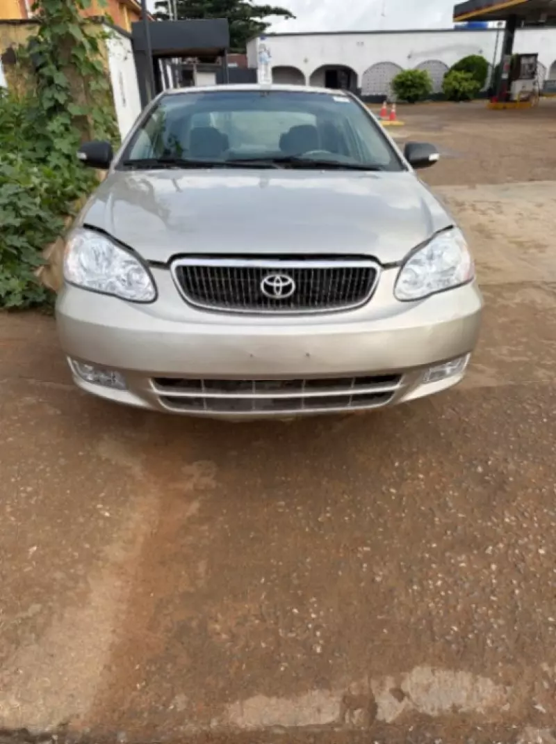 TOYOTA Corolla - 2003