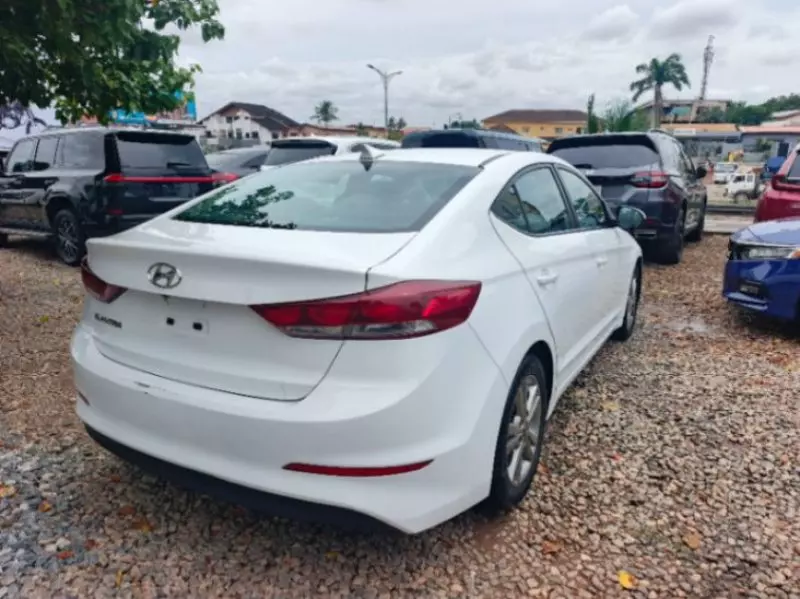 Hyundai Elantra   - 2017