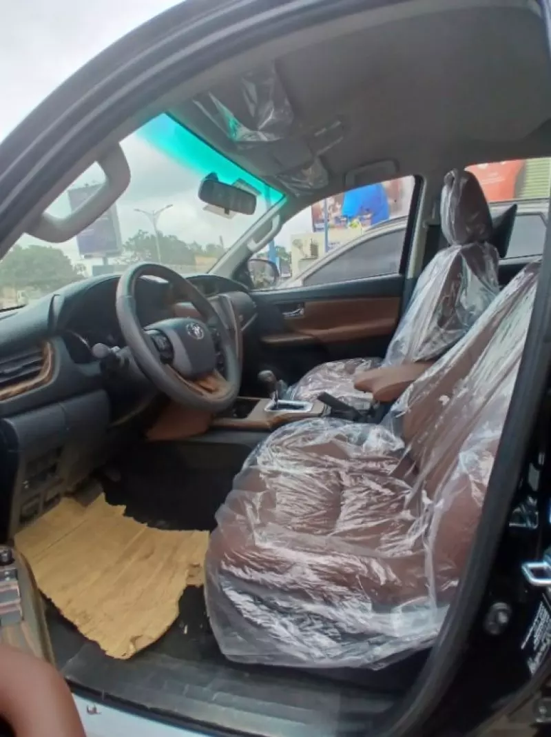 TOYOTA Fortuner   - 2025