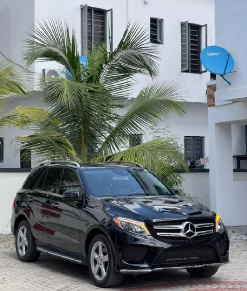 Mercedes-Benz GLE-Class   - 2016