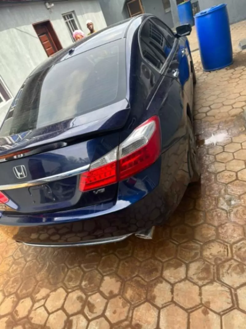Honda Accord - 2013