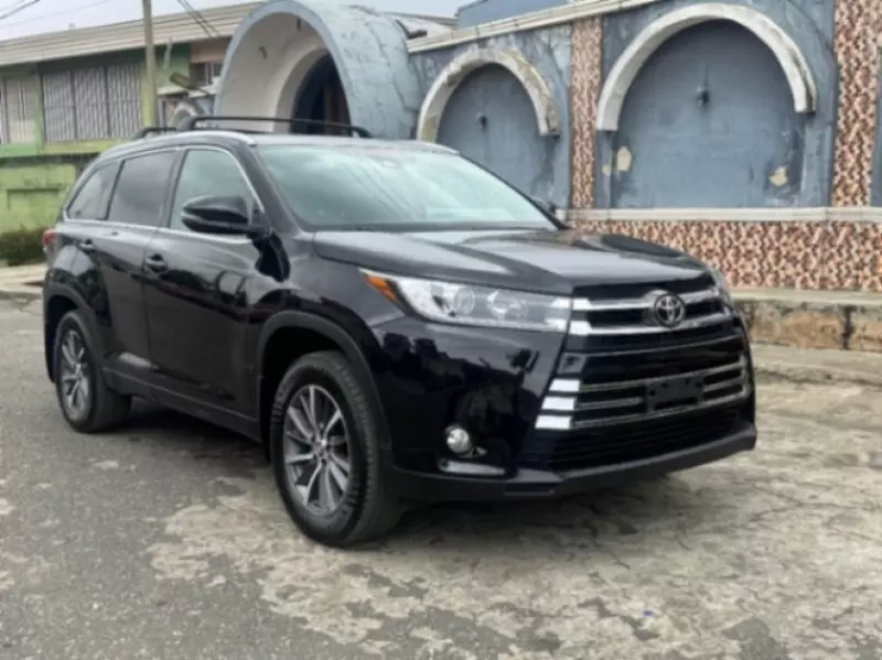 TOYOTA Highlander   - 2018