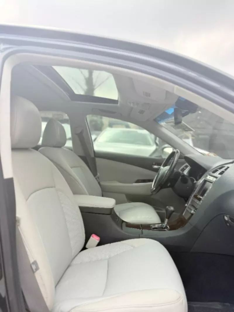 Lexus ES 350   - 2011