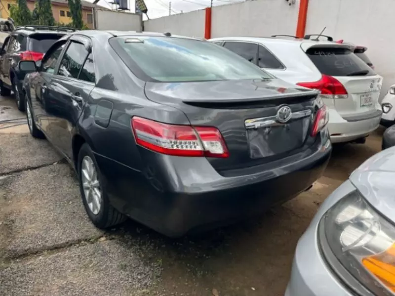TOYOTA Camry   - 2011