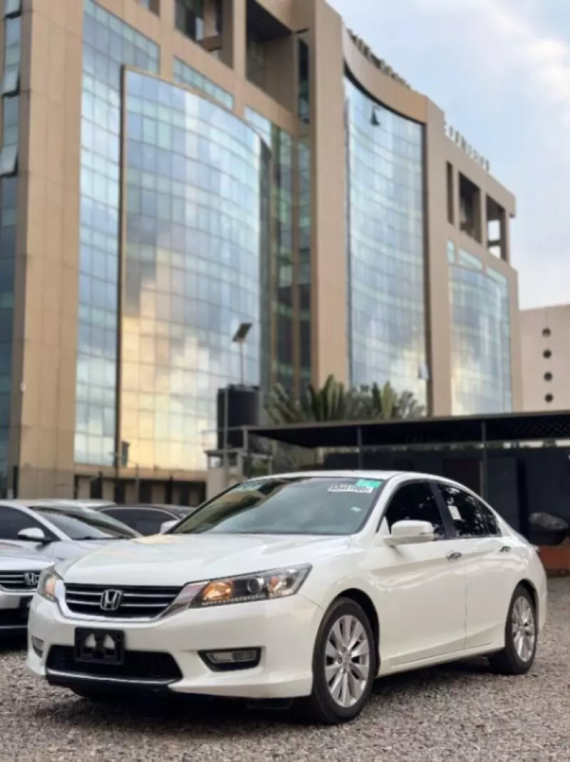Honda Accord   - 2013