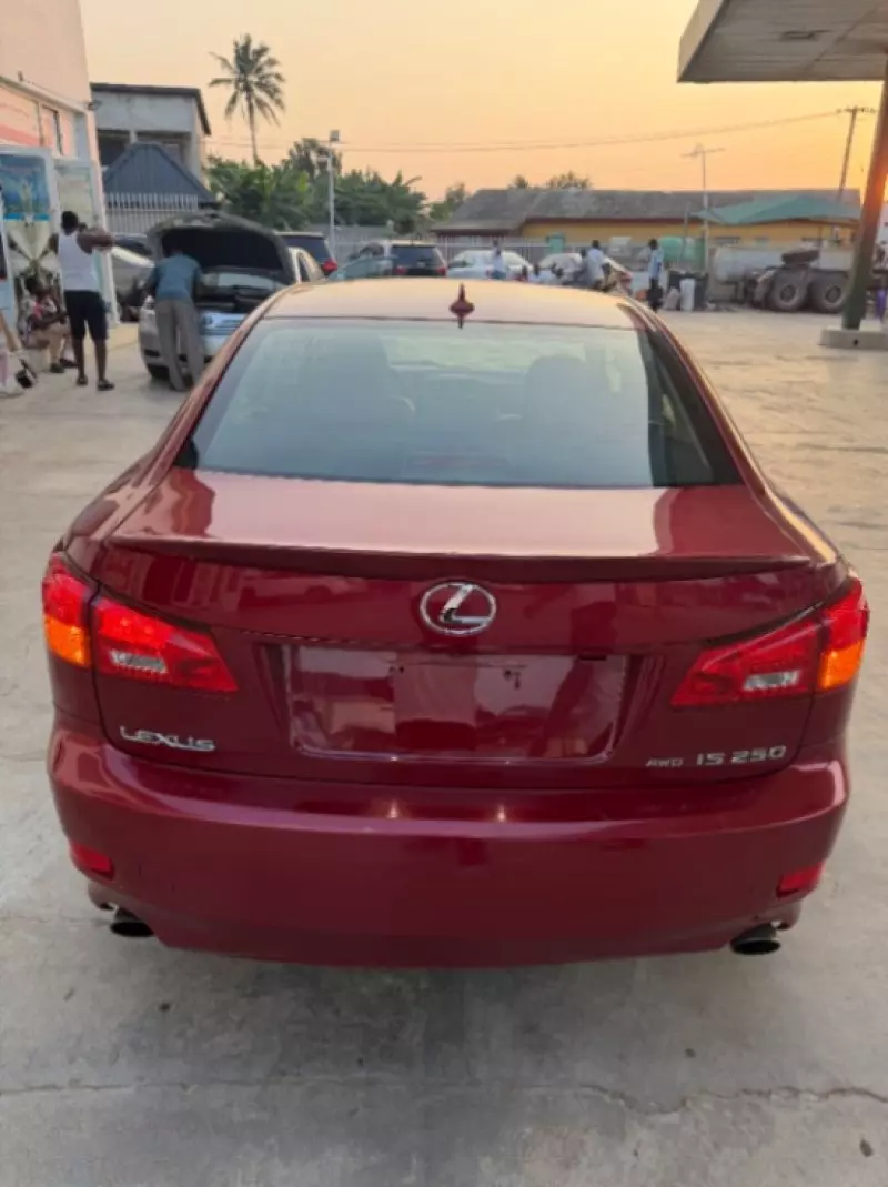 Lexus IS   - 2007