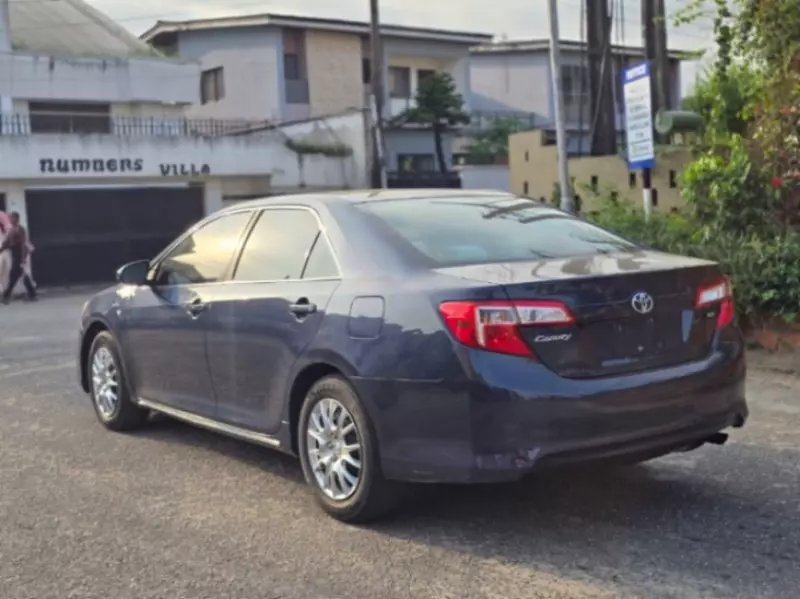 TOYOTA Camry   - 2014