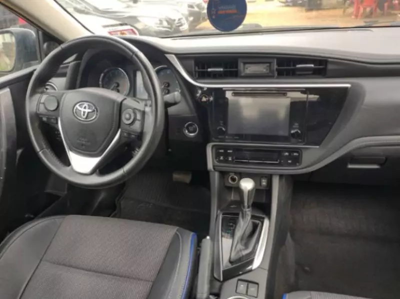 TOYOTA Corolla   - 2019