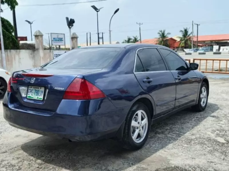 Honda Accord   - 2007