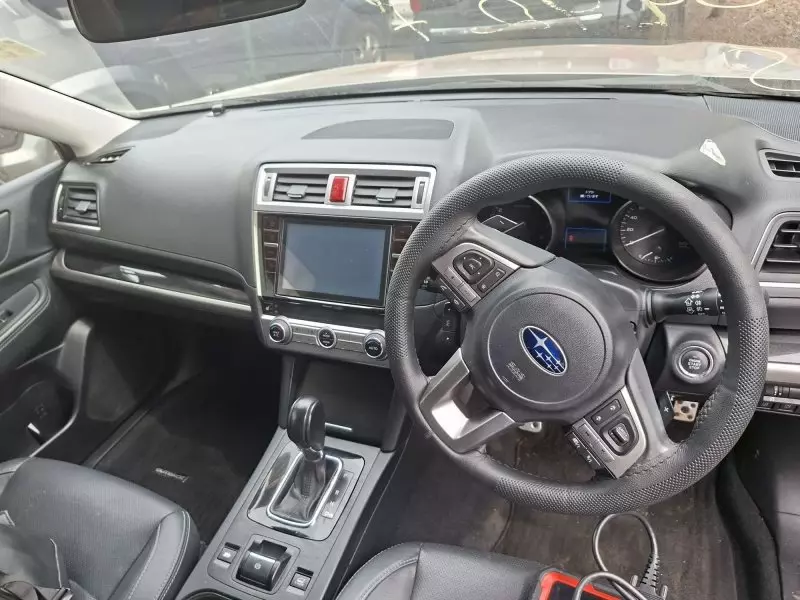 Subaru Outback   - 2015