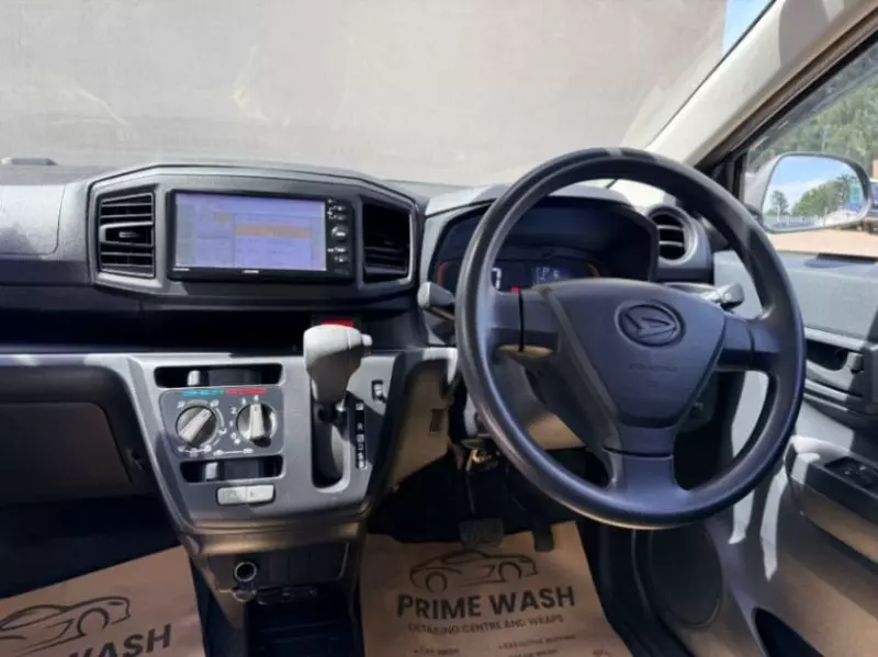 Daihatsu Mira    - 2018