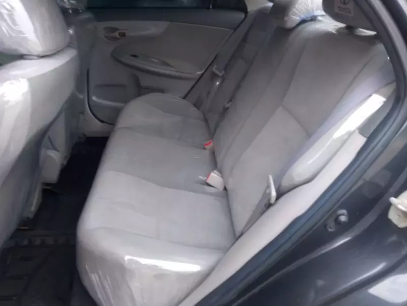 Toyota corolla   - 2009