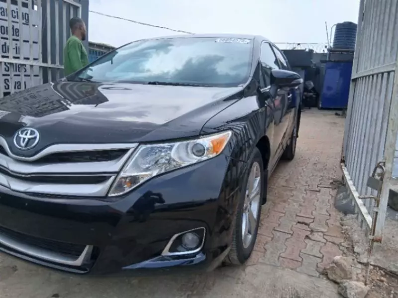 Toyota Venza   - 2017