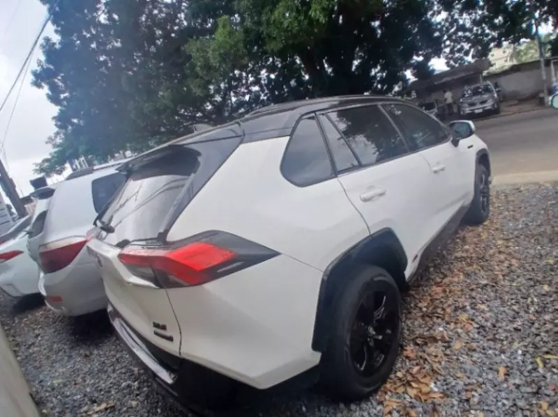 TOYOTA RAV 4   - 2020