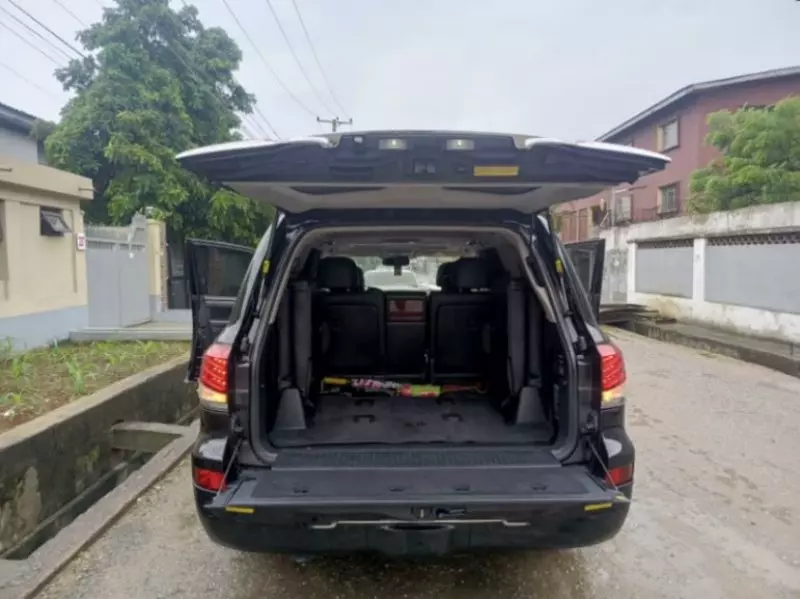 Lexus LX 570   - 2014