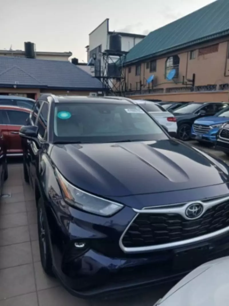 TOYOTA Highlander   - 2023
