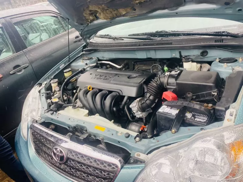 Toyota corolla   - 2006