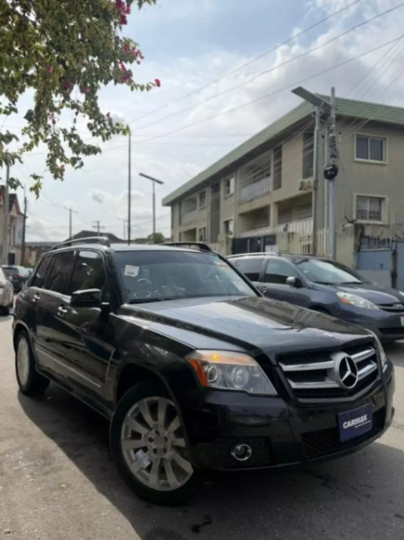 Mercedes-Benz GLK 350   - 2012
