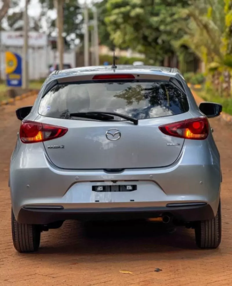 Mazda 2   - 2020