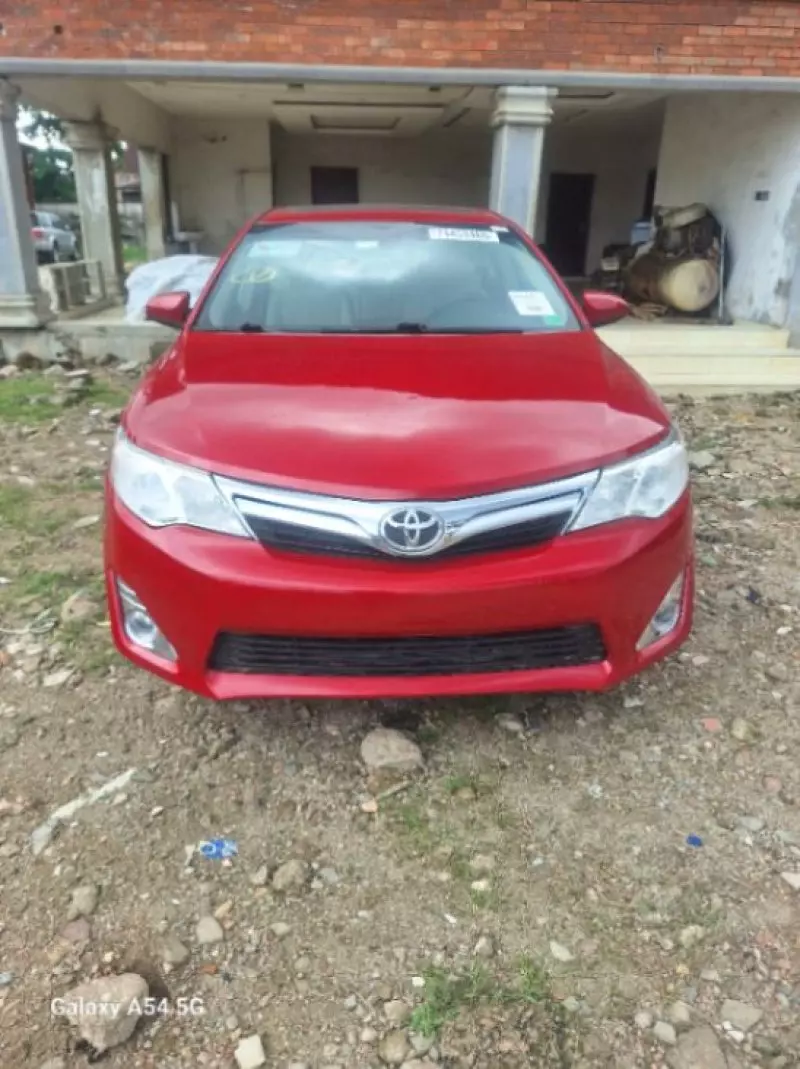 TOYOTA Camry   - 2012