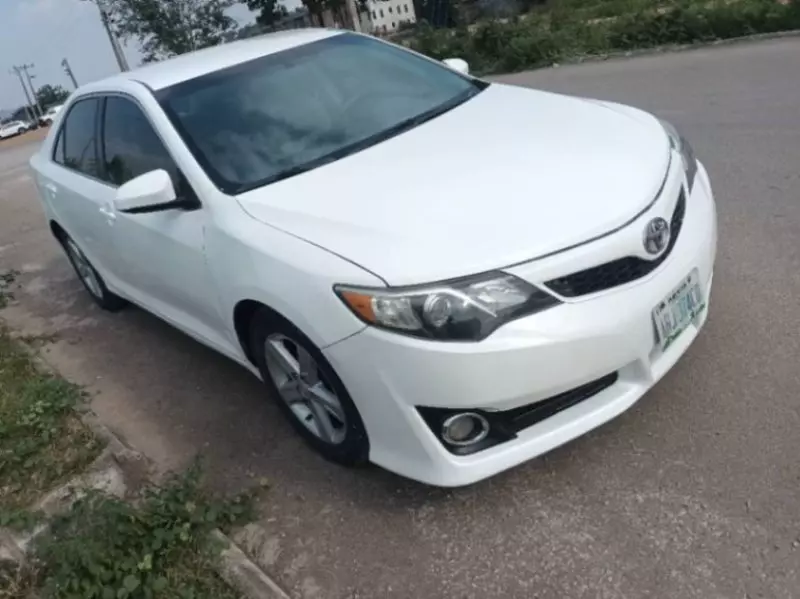 TOYOTA Camry   - 2014