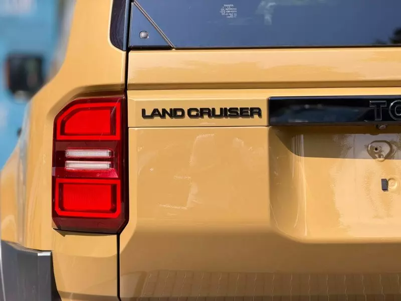 TOYOTA Landcruiser Prado   - 2024