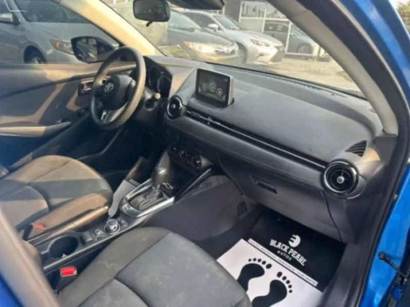 TOYOTA Yaris iA   - 2018