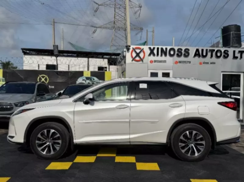 Lexus RX   - 2021