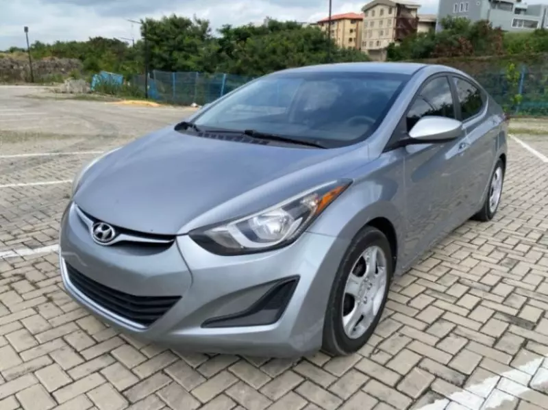 Hyundai Elantra   - 2014