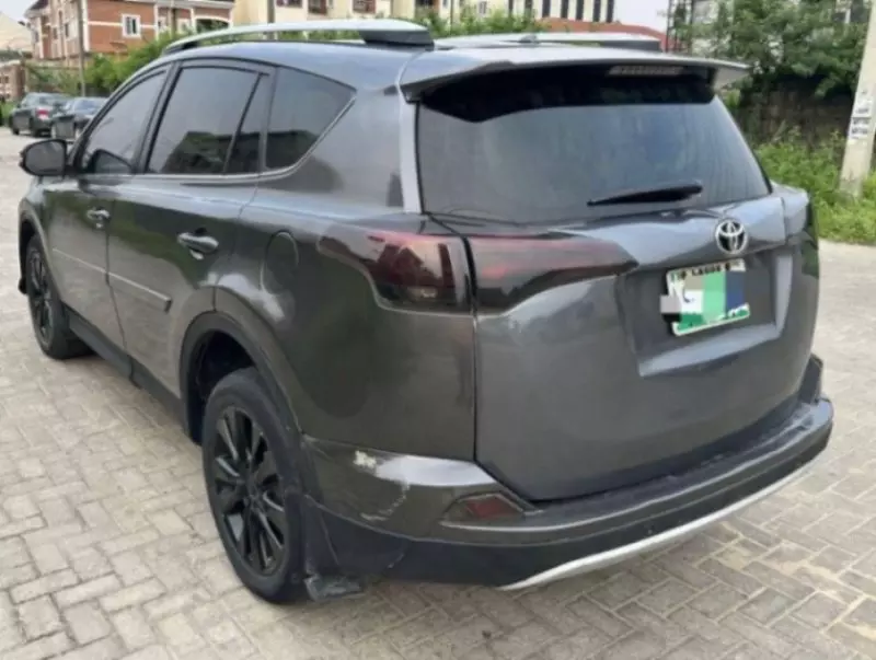 Toyota RAV4   - 2013