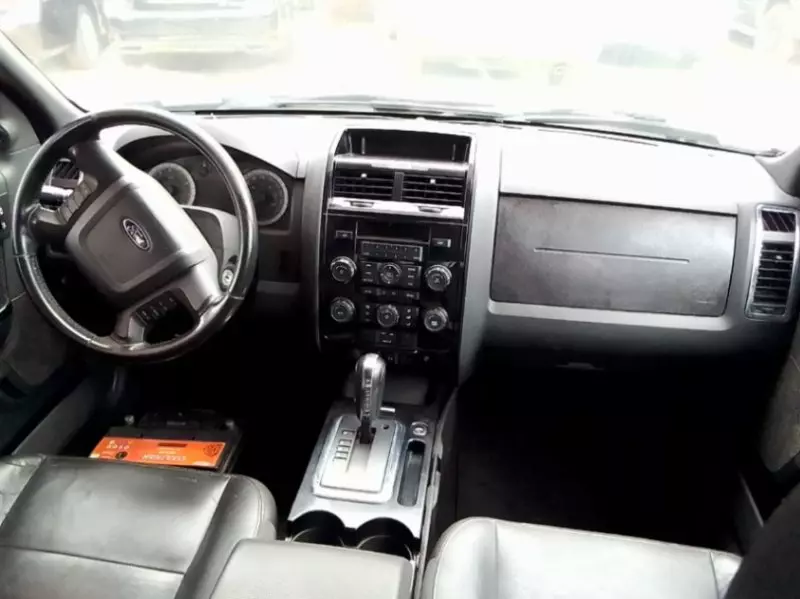 Ford Escape   - 2009