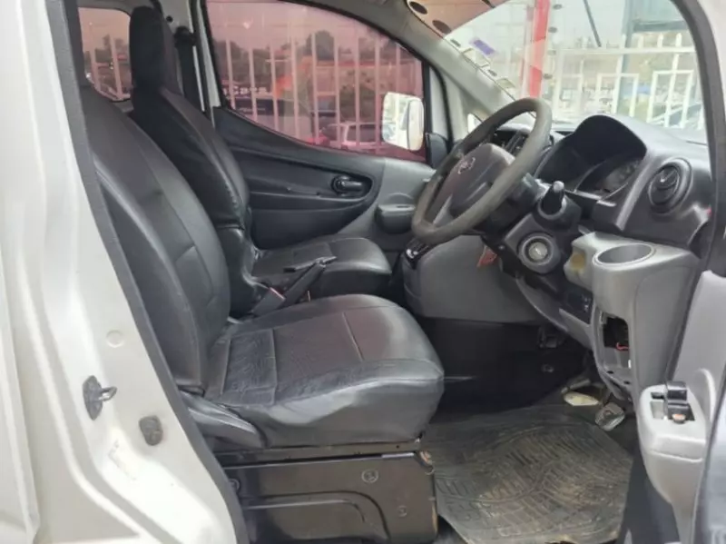 Nissan e-NV200   - 2009