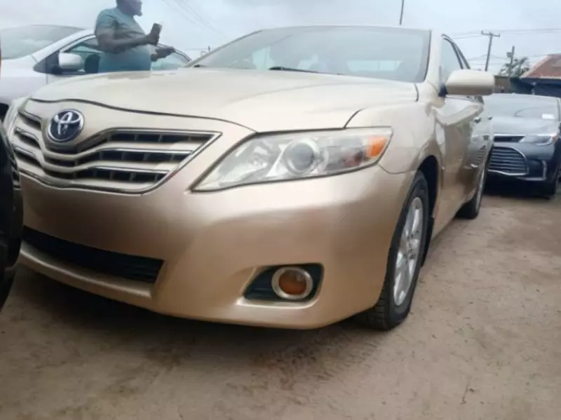 Toyota Camry   - 2007