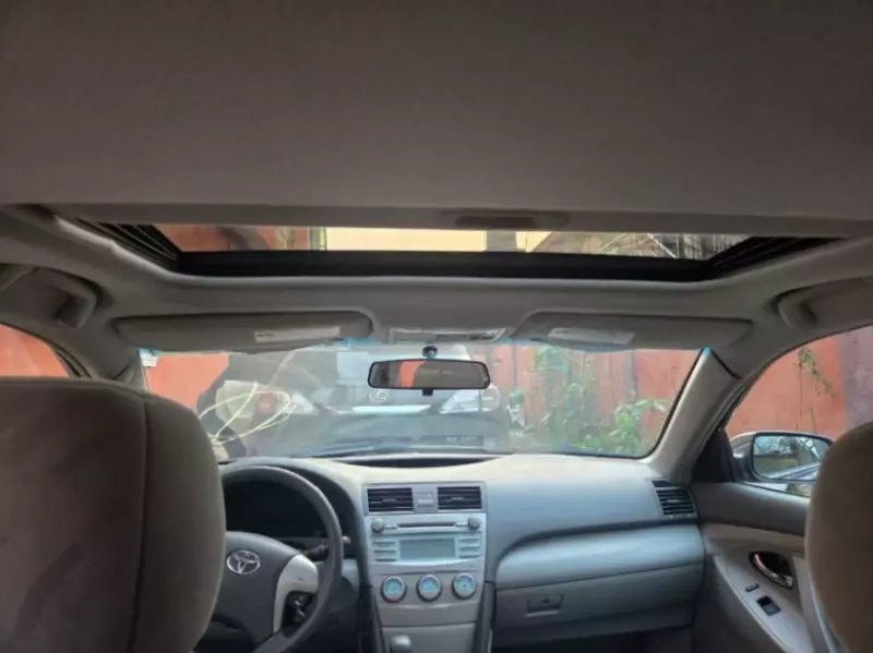 TOYOTA Camry - 2009