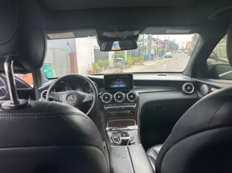 Mercedes-Benz GLC 300   - 2017