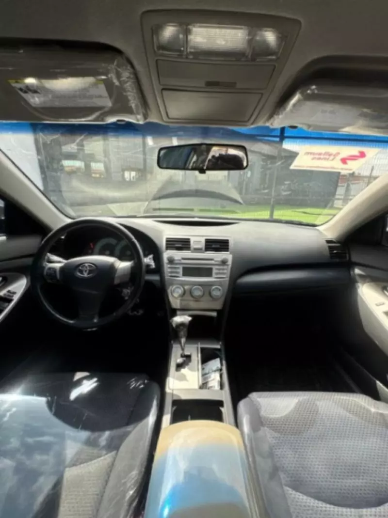 TOYOTA Camry   - 2010