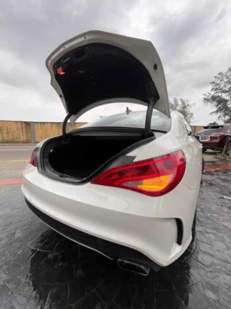 Mercedes-Benz CLA 250   - 2016