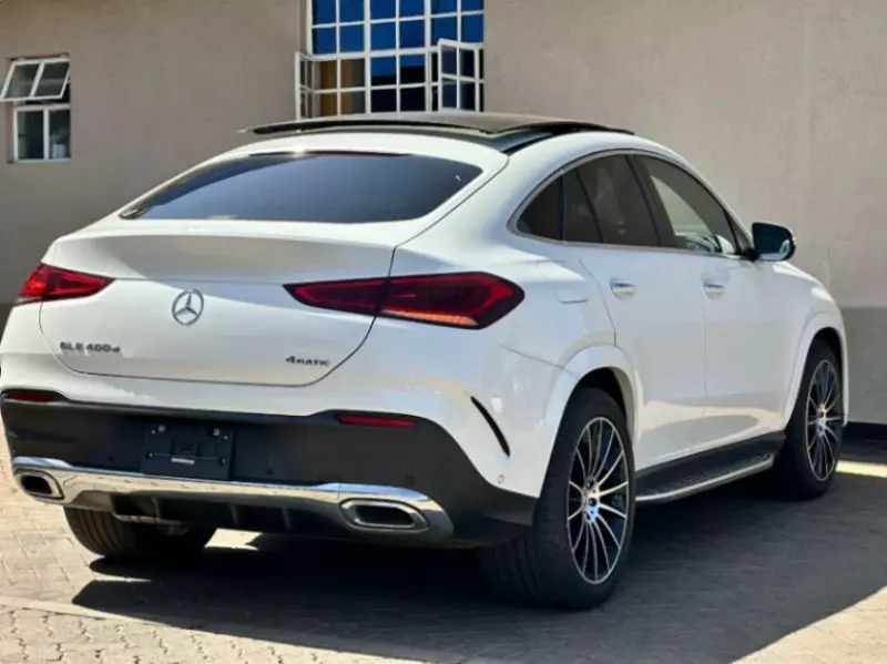 Mercedes-Benz GLE 400   - 2021