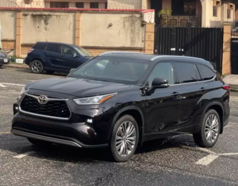 TOYOTA Highlander   - 2021