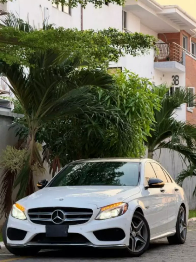 Mercedes-Benz C-Class - 2015