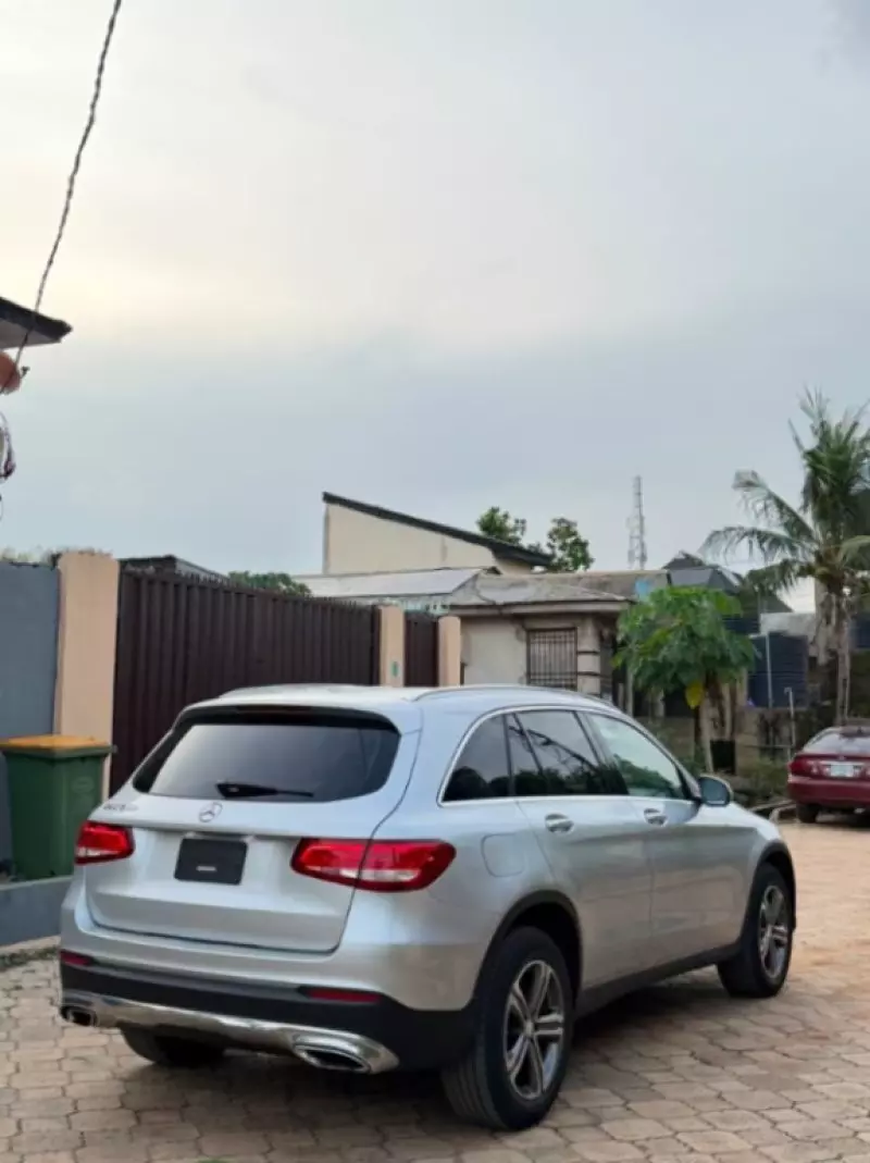Mercedes-Benz GLC 300   - 2018