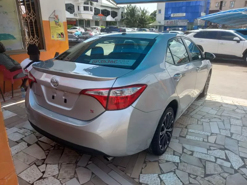 Toyota Corolla   - 2017