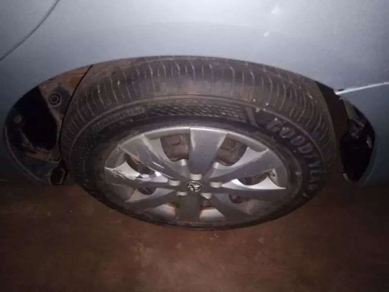 Toyota Premio    - 2010