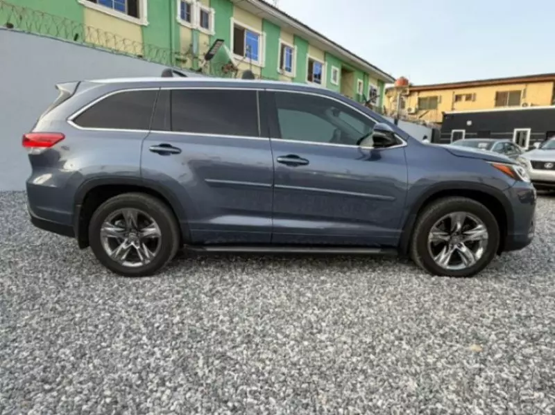 TOYOTA Highlander - 2018