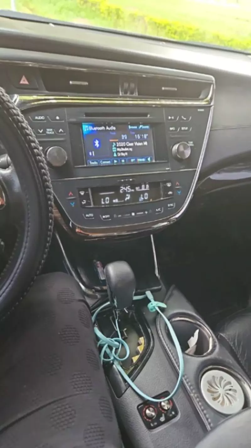 Toyota Avalon   - 2014
