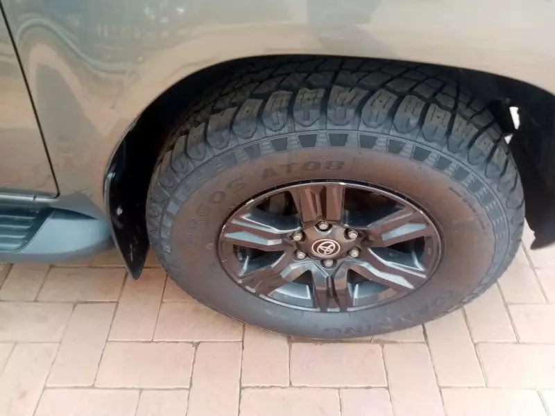 Toyota Hilux - 2021
