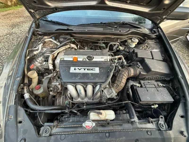 Honda Accord   - 2006