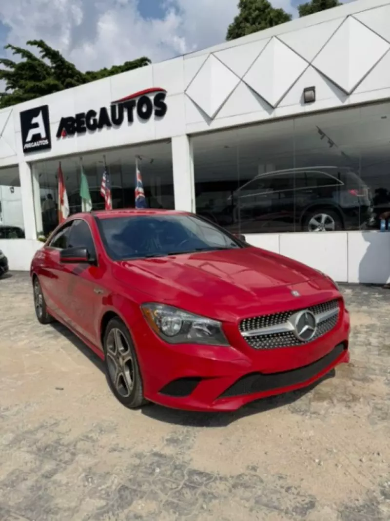 Mercedes-Benz CLA 250   - 2015
