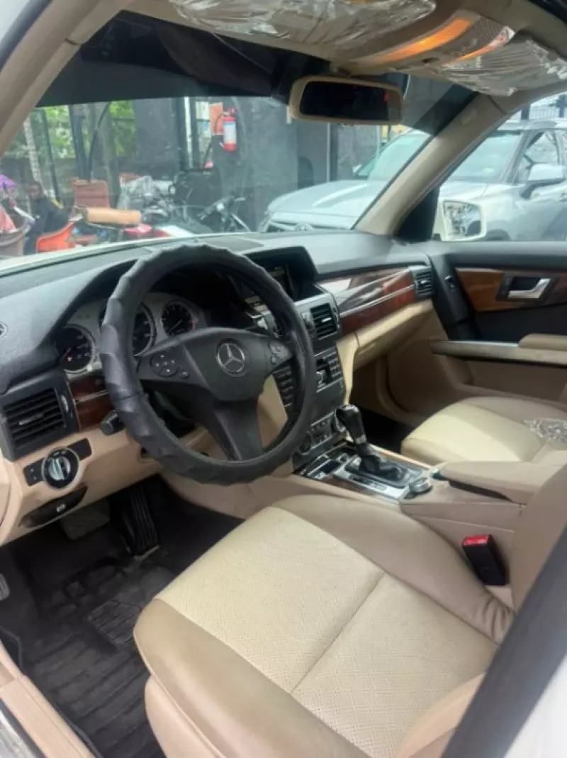 Mercedes-Benz GLK 350   - 2012