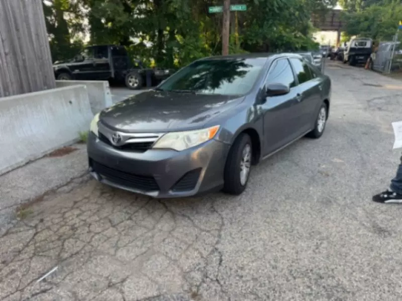 TOYOTA Camry   - 2013